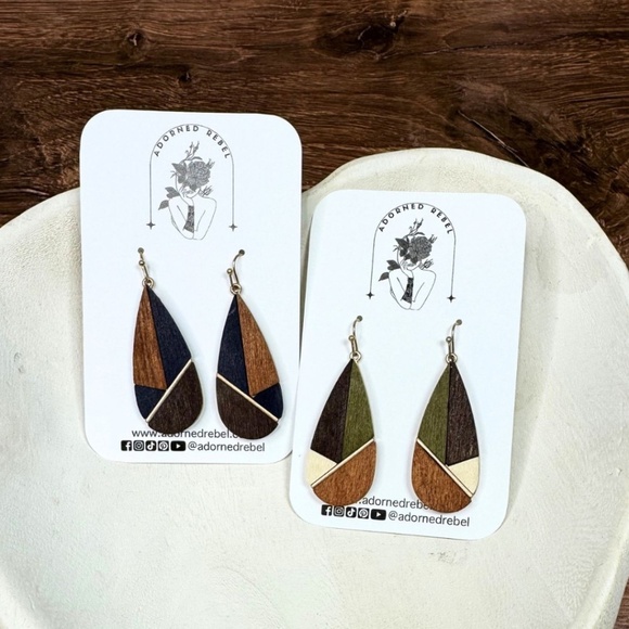 Wood Color Block Drop Earrings - Picture 2 of 2
